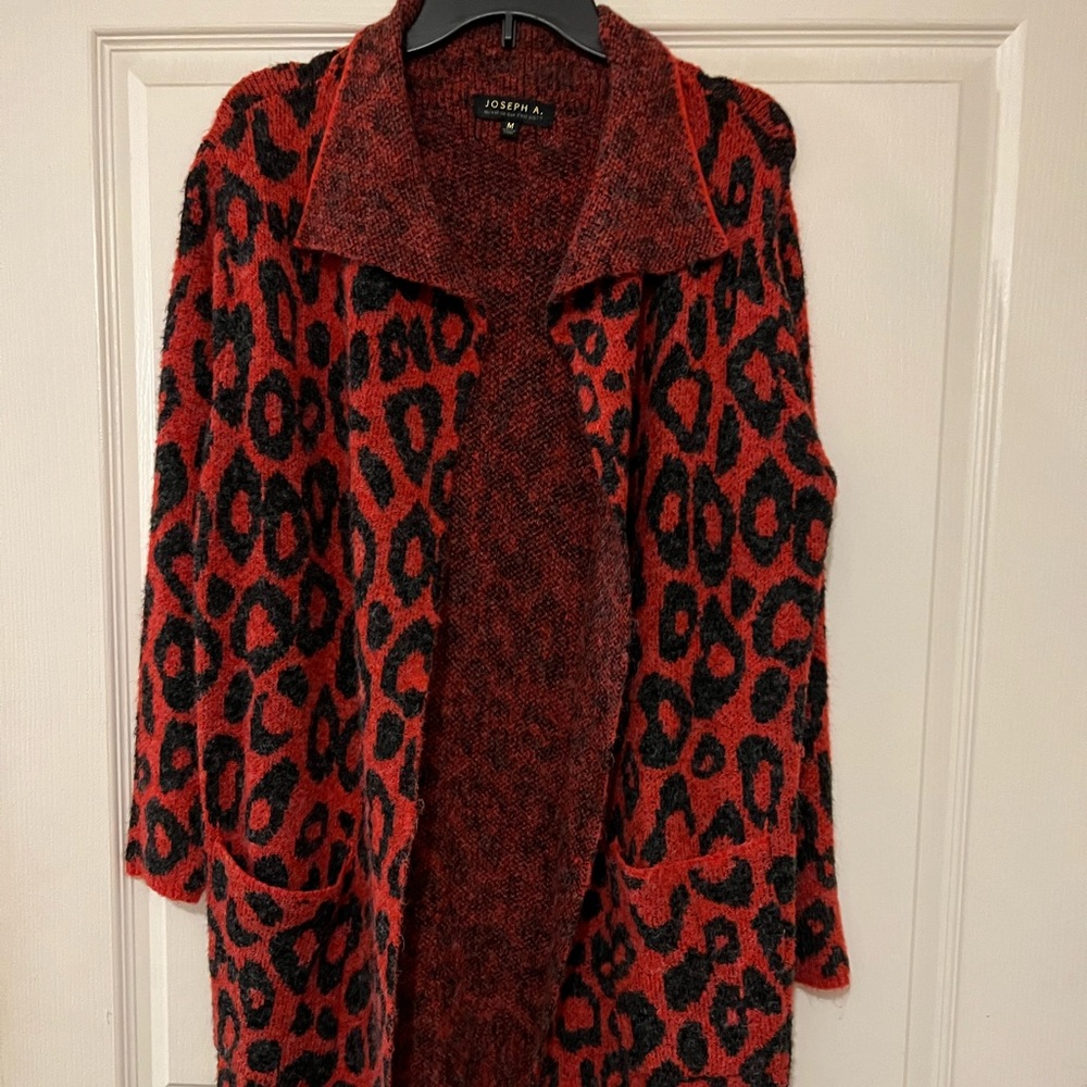 Joseph A Red and black leopard pattern, long sweater